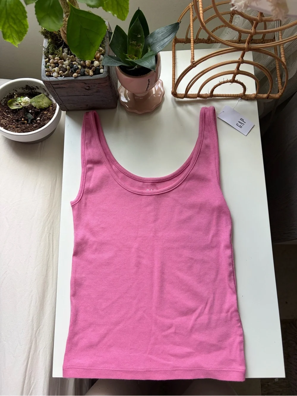 GAP Pink Ribbed Tank Top - Picture 1 of 3